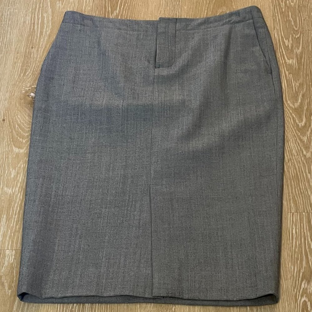 Banana Republic Gray Wool Pencil Knee-length Front-slit Skirt, Size 2